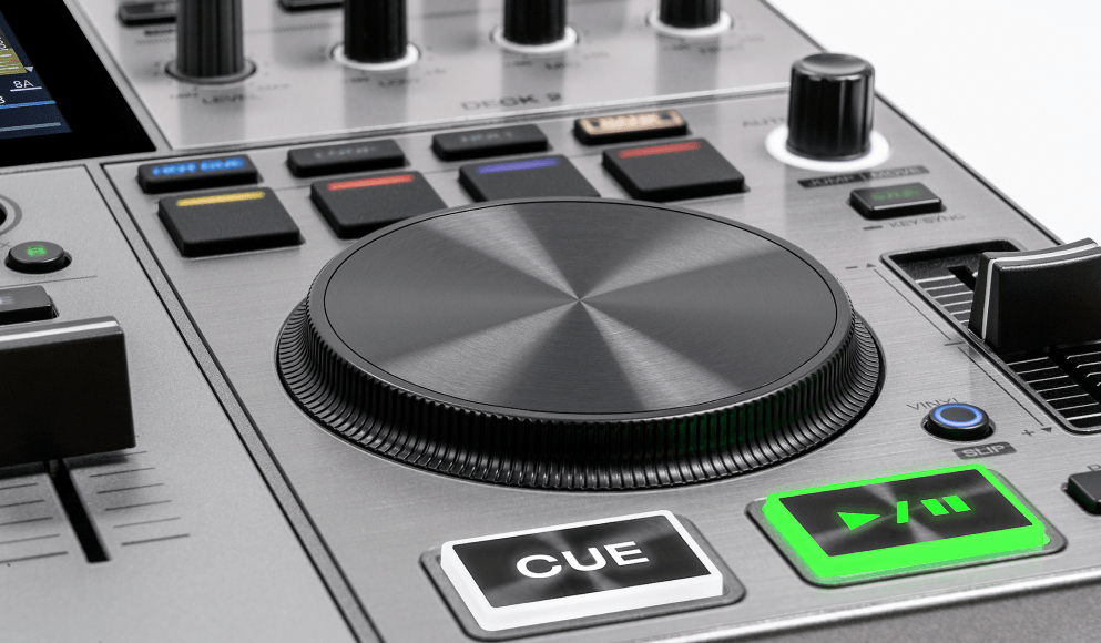 DENON DJ PRIME GO+ DJ System