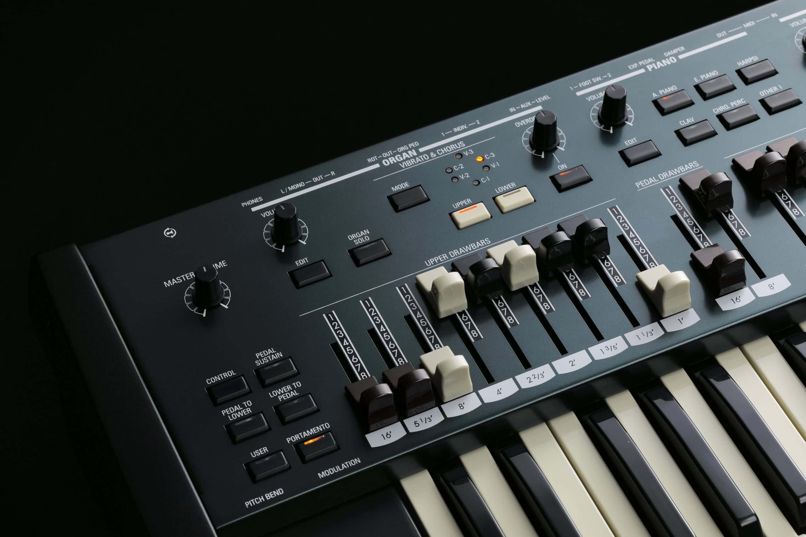 Hammond SKX Pro with Pedal – Musicians Gear Zone